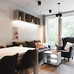 Hūsle By Unique Places - Stylische Tiny In Vorarlberg *