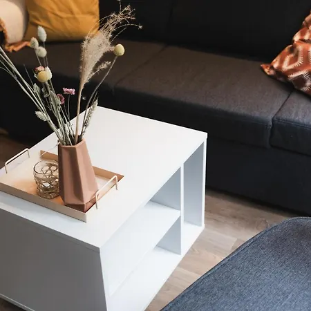 Neue Stylische Huesle By Unique Places